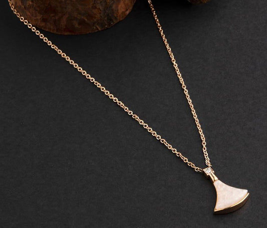 Shell Charm Necklace